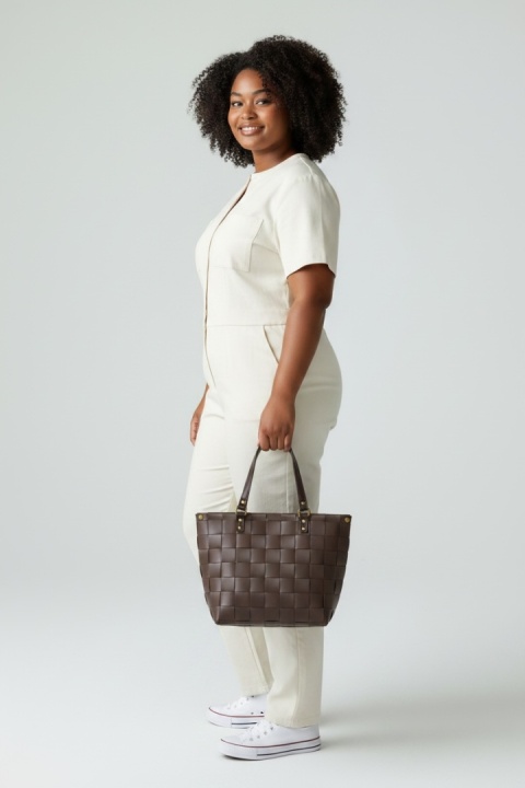 Torba Handed By – model Charlotte, ręcznie pleciona, premium, expresso brown – NOWA
